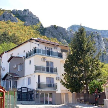 Раде 3-Враца Vratsa Exteriér fotografie